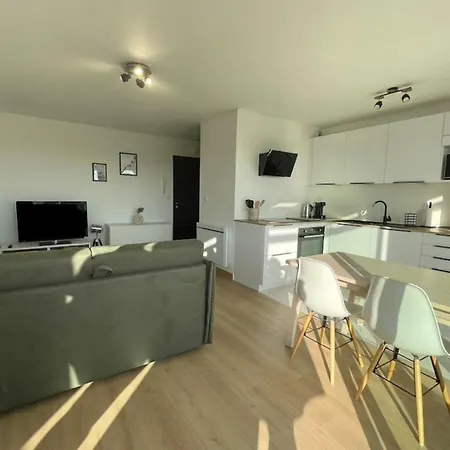 Apartman Sumptuous 42 M With All Comfort Terrace And View